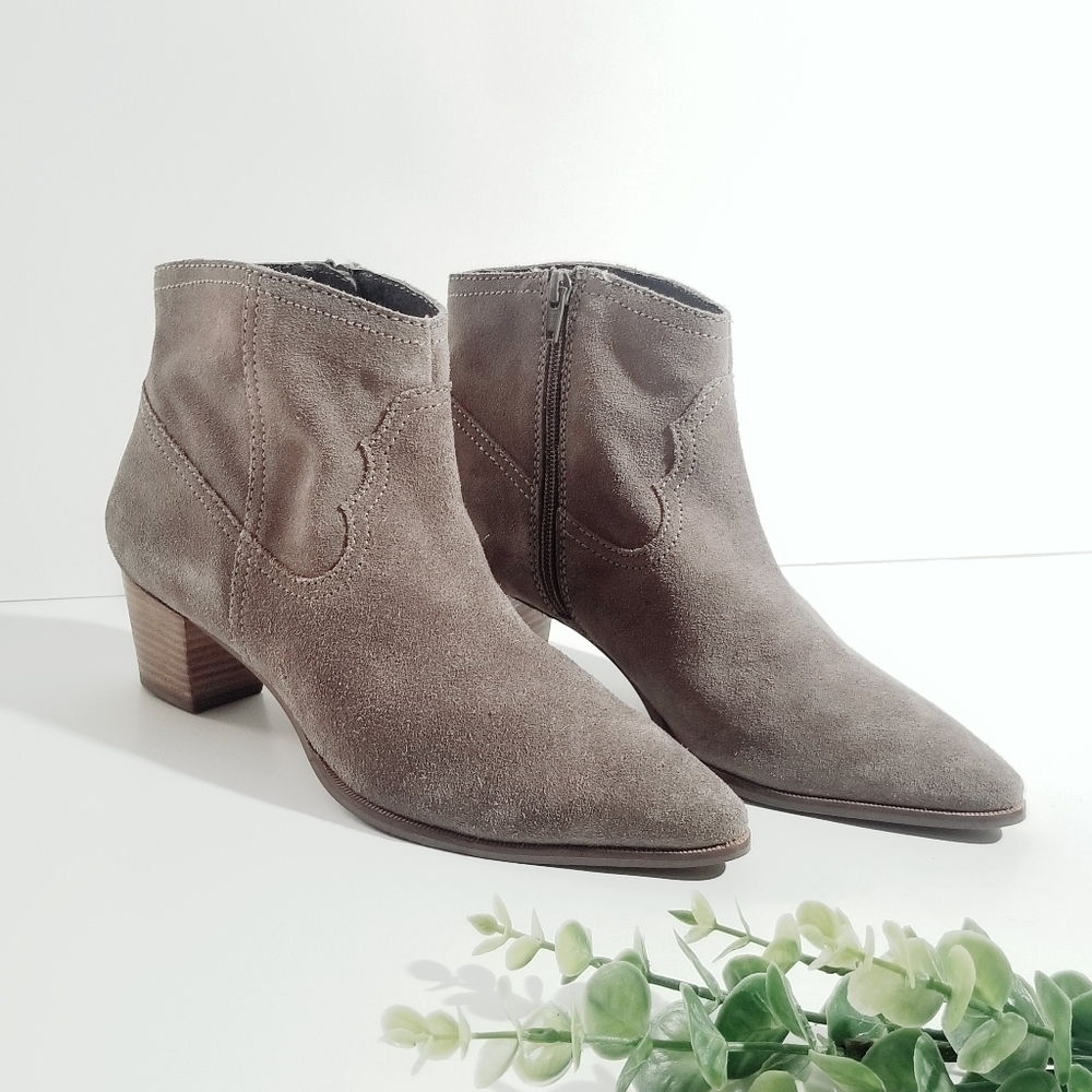 ANTHROPOLOGIE SEYCHELLS Represent Taupe Suede Ankle Boots Pointy Booties 10 - Picture 12 of 15